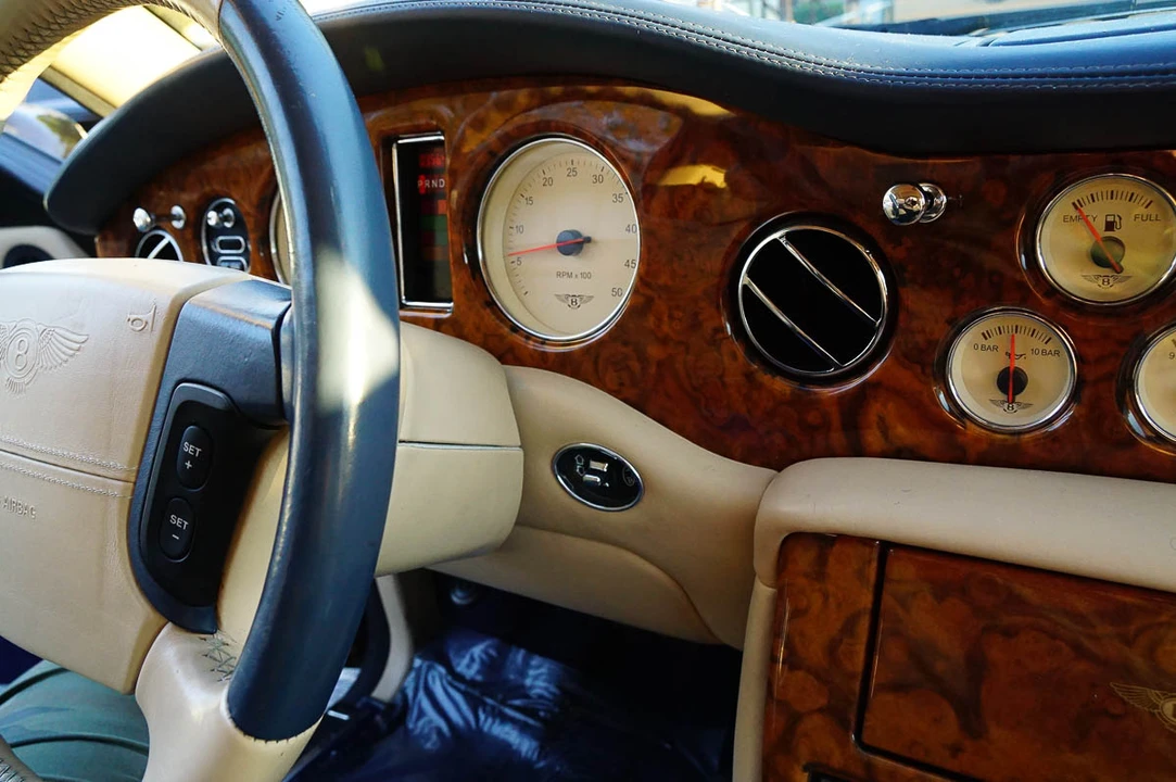 2001 Bentley Arnage - Image 25 of 31