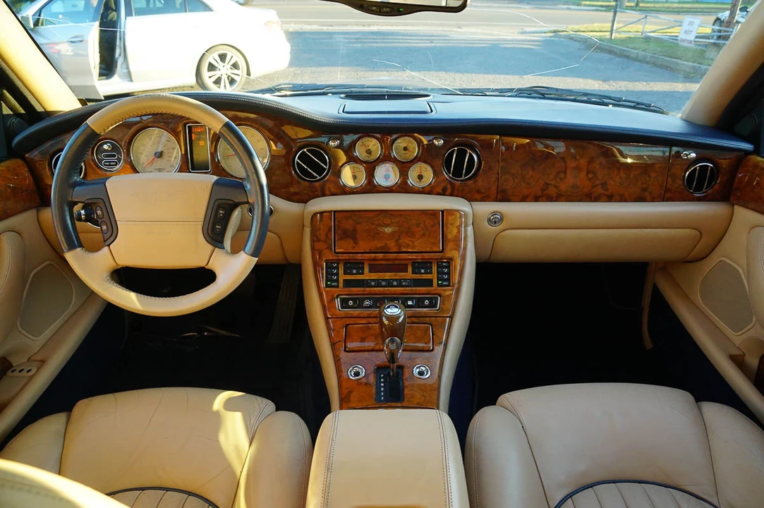 2001 Bentley Arnage - Image 17 of 31