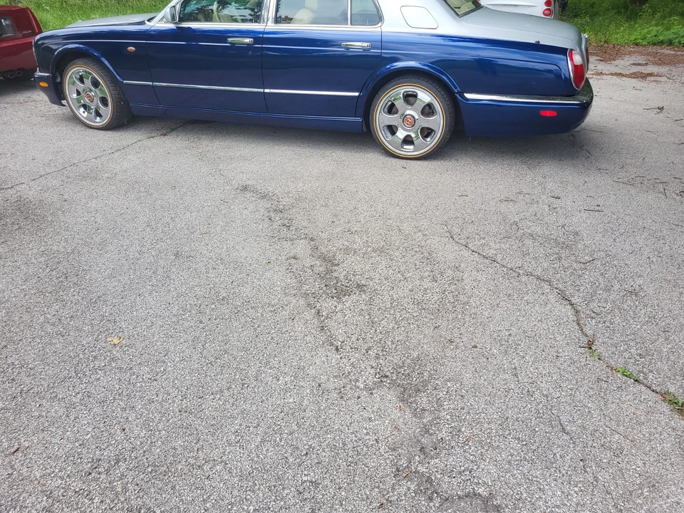 2001 Bentley Arnage - Image 2 of 18