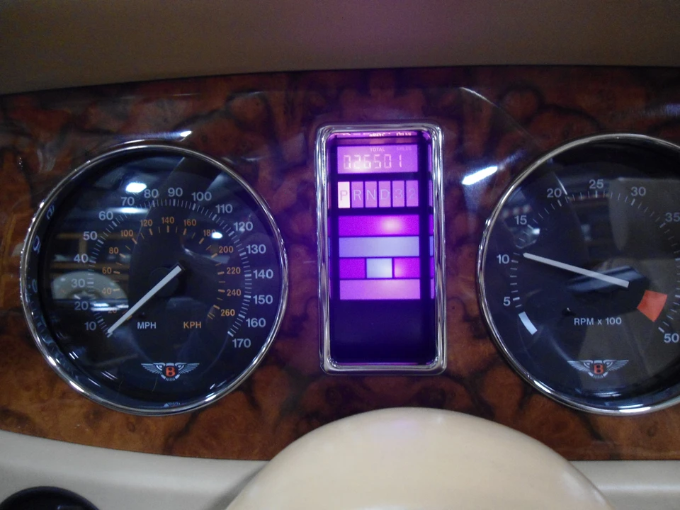 2001 Bentley Azure 1st Gen - Image 28 of 31