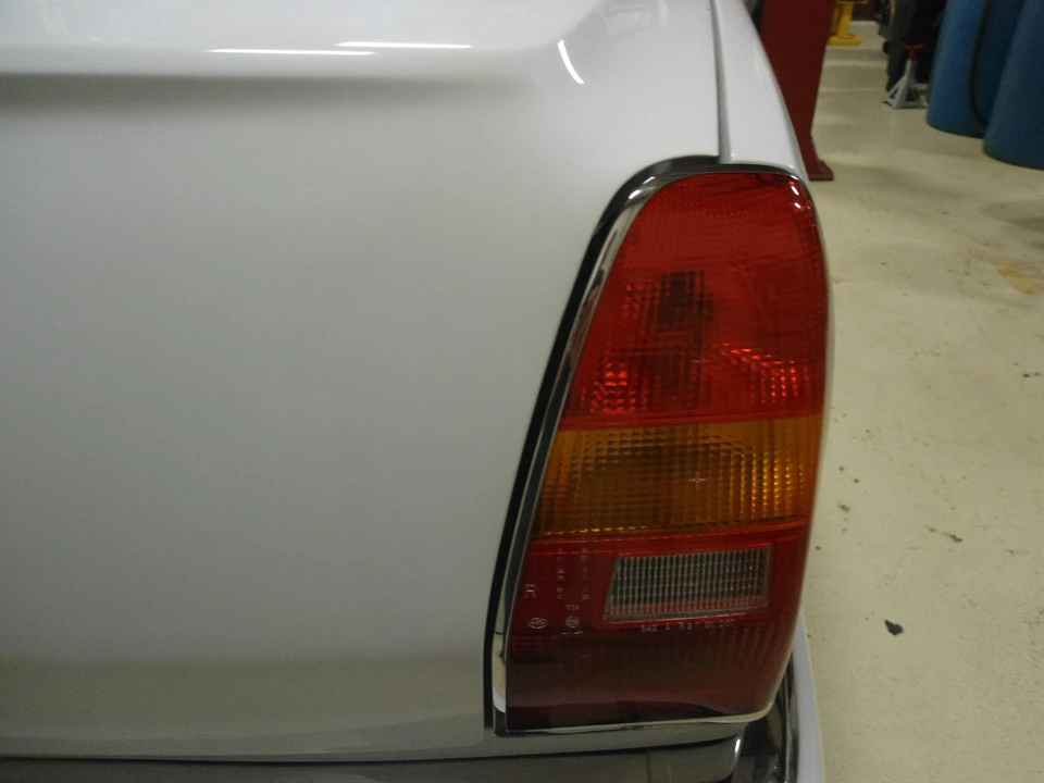 2001 Bentley Azure 1st Gen - Image 14 of 31