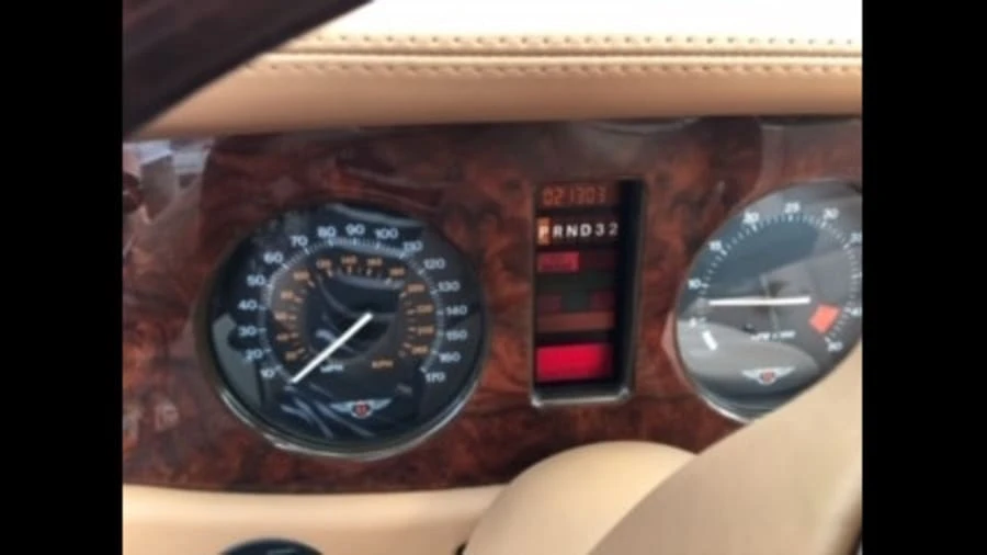 2001 Bentley Azure 1st Gen - Image 8 of 9