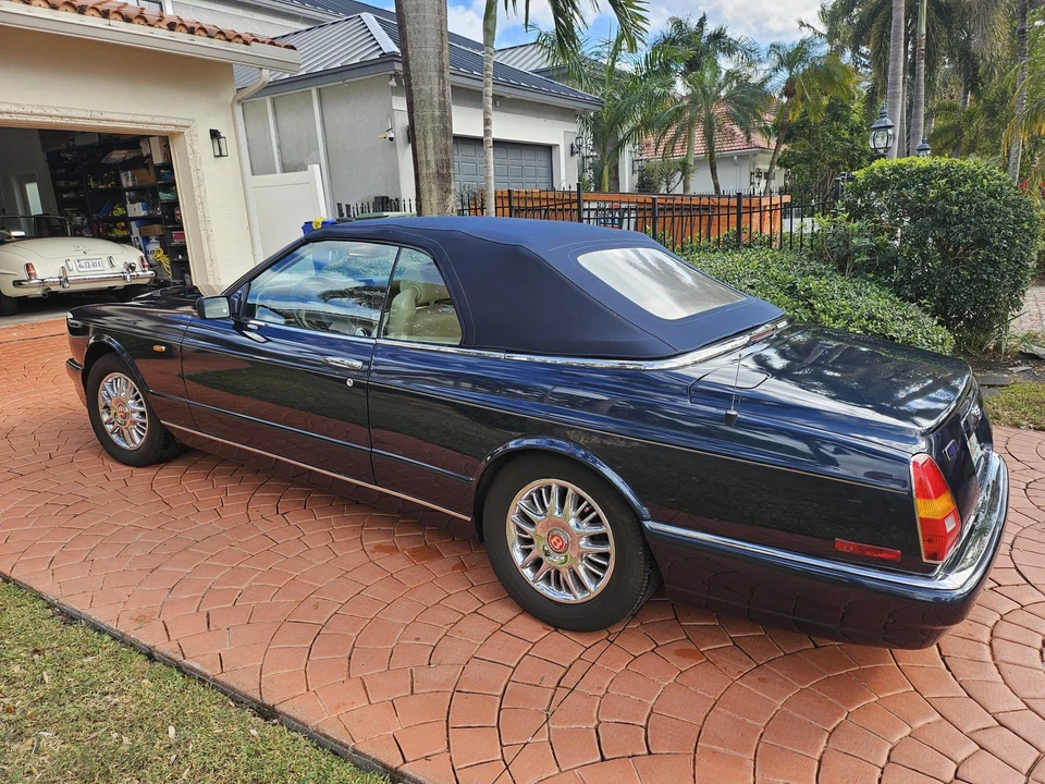 2001 Bentley Azure 1st Gen - Image 16 of 31