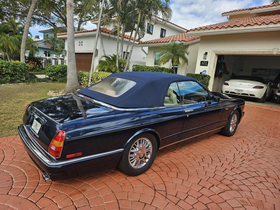 2001 Bentley Azure 1st Gen - Image 9 of 31