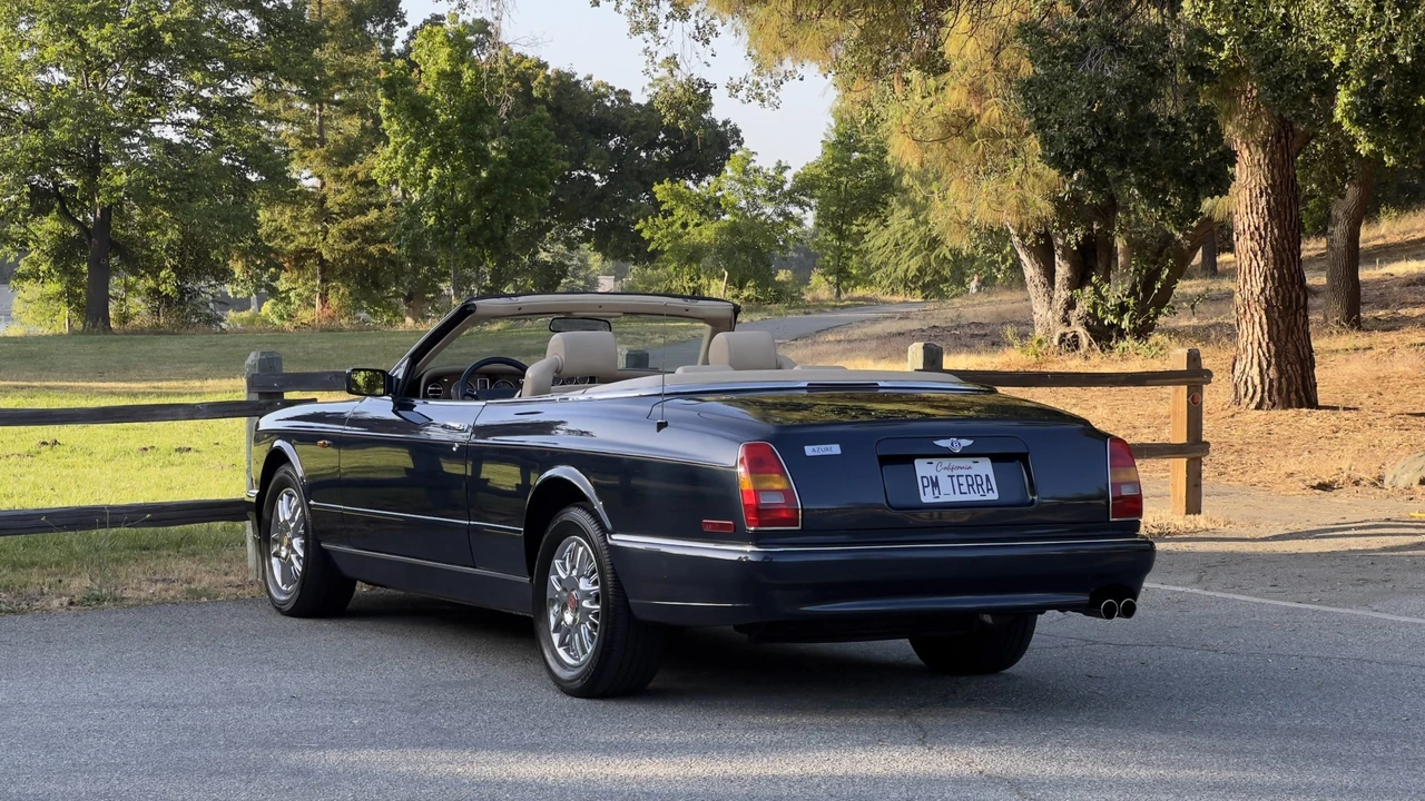2001 Bentley Azure 1st Gen - Image 24 of 31