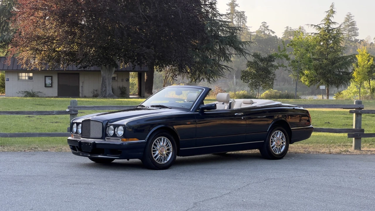 2001 Bentley Azure 1st Gen - Image 10 of 31