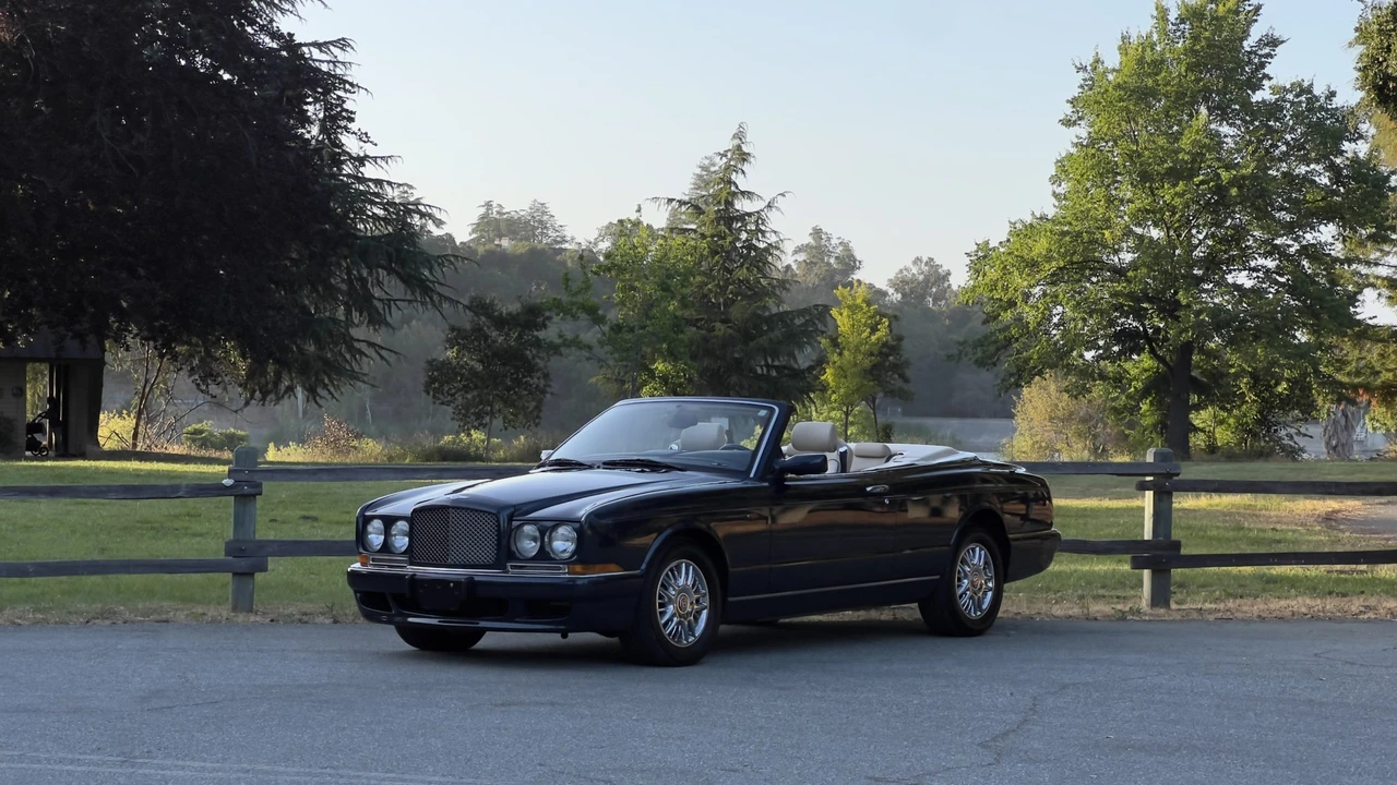2001 Bentley Azure 1st Gen - Image 13 of 31