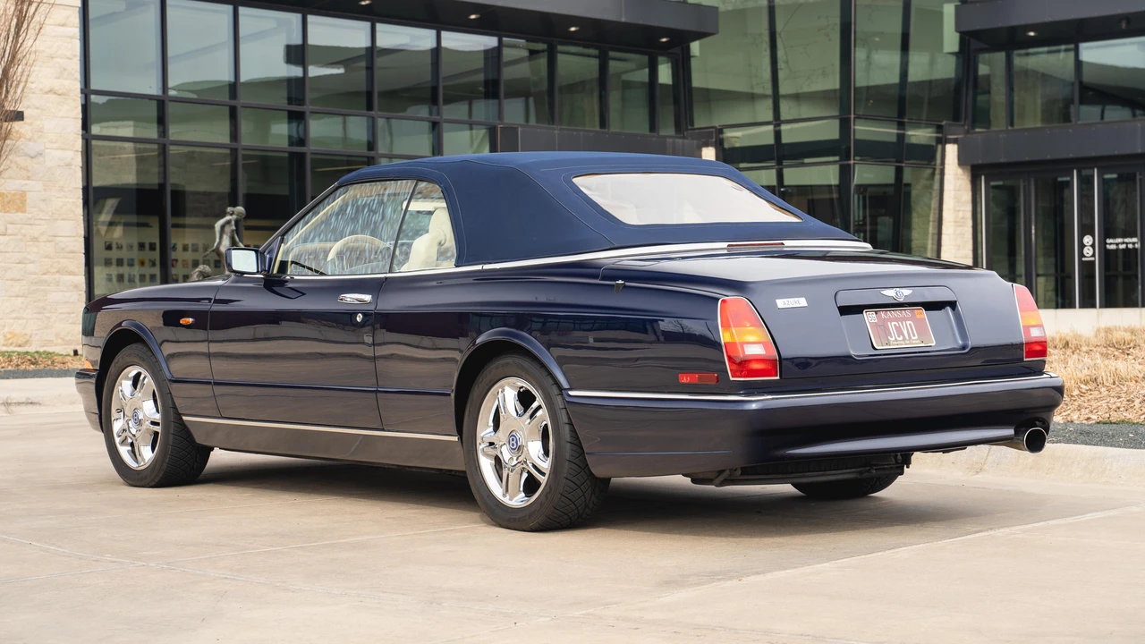 2001 Bentley Azure 1st Gen - Image 11 of 26