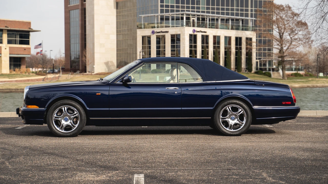 2001 Bentley Azure 1st Gen - Image 10 of 26