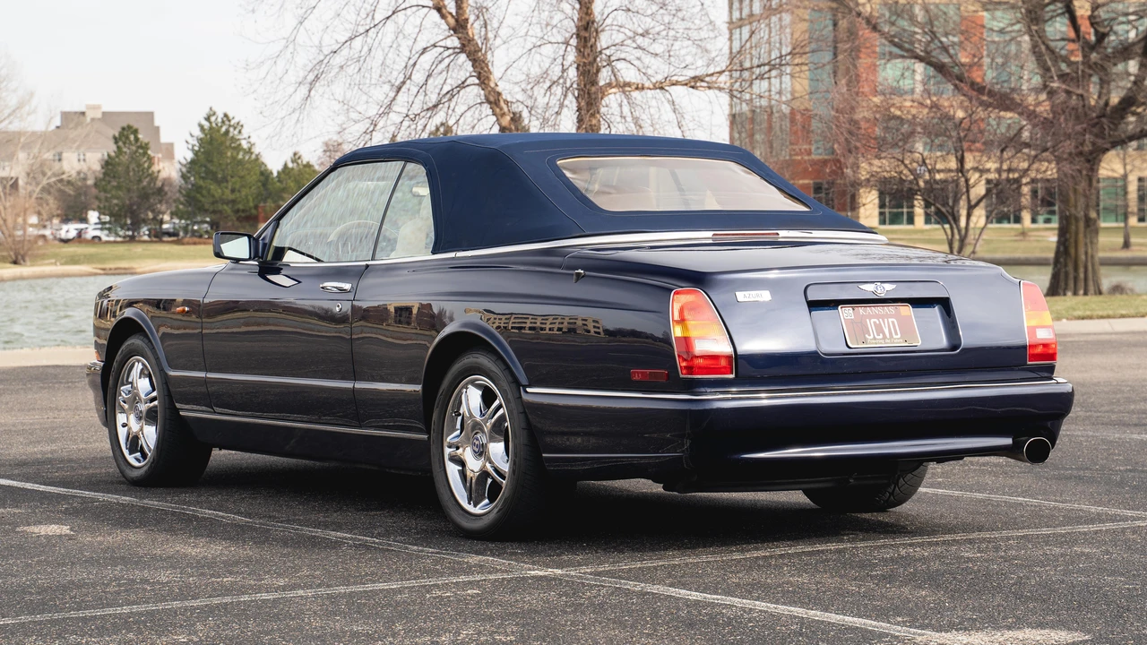 2001 Bentley Azure 1st Gen - Image 12 of 26