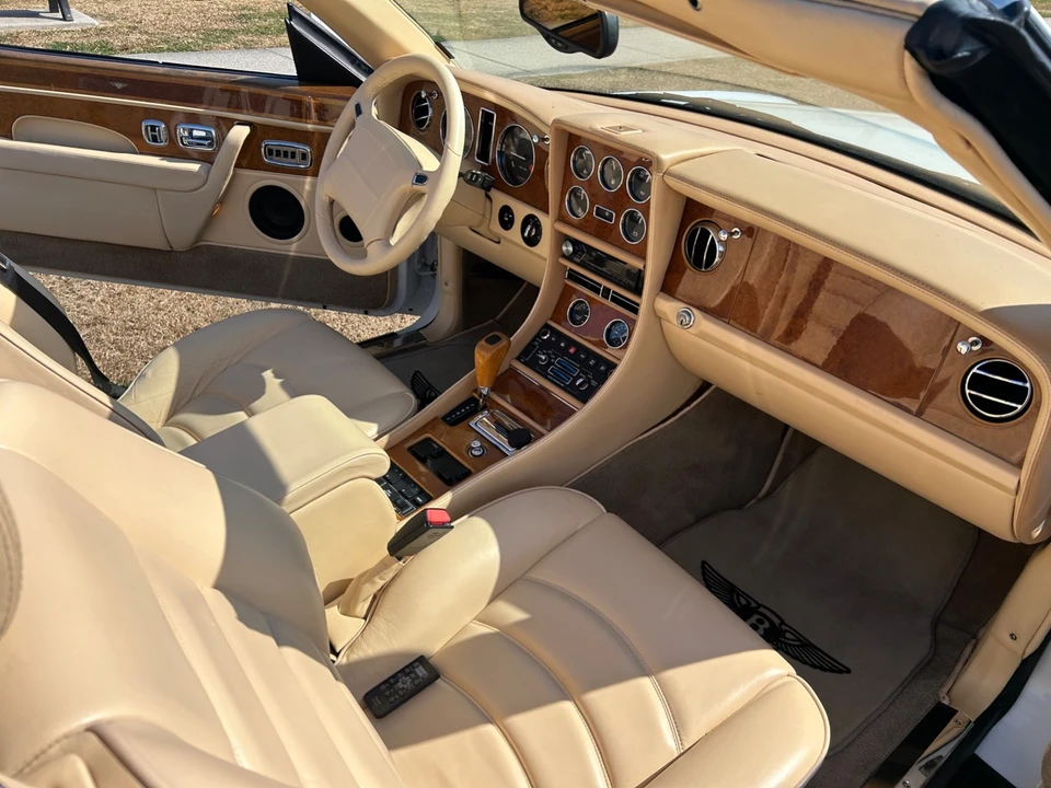 2001 Bentley Azure 1st Gen - Image 22 of 25