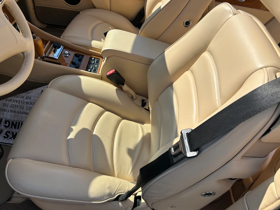 2001 Bentley Azure 1st Gen - Image 16 of 25
