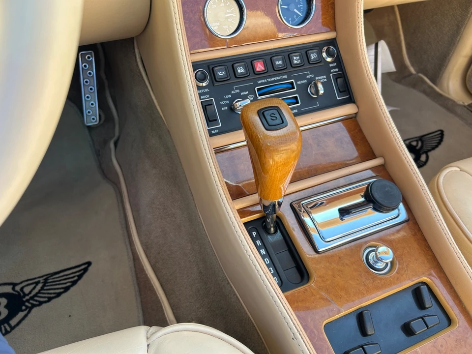 2001 Bentley Azure 1st Gen - Image 14 of 25