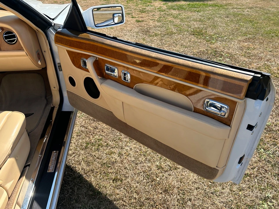 2001 Bentley Azure 1st Gen - Image 11 of 25