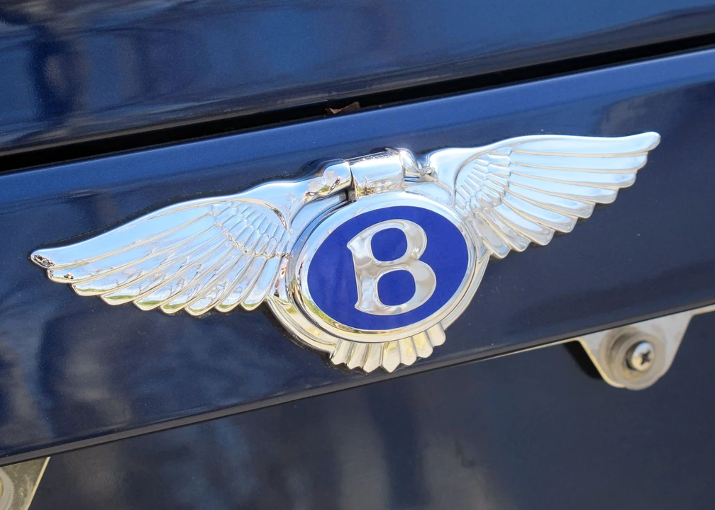2001 Bentley Azure 1st Gen - Image 8 of 31