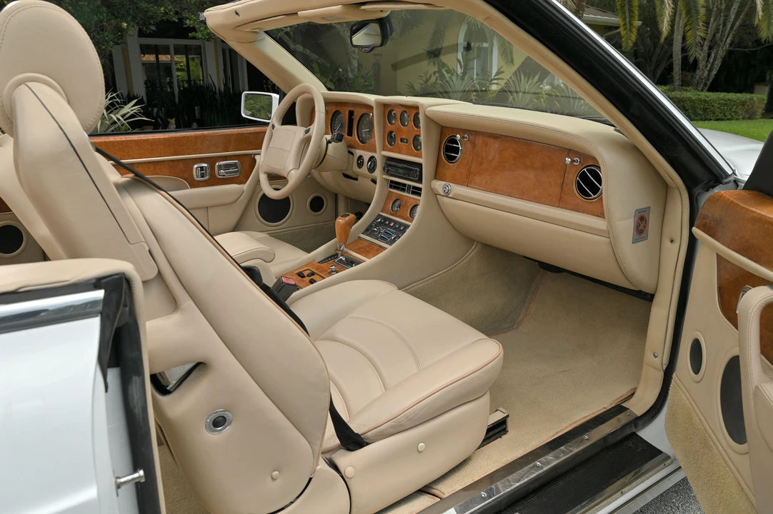 2001 Bentley Azure 1st Gen - Image 25 of 31