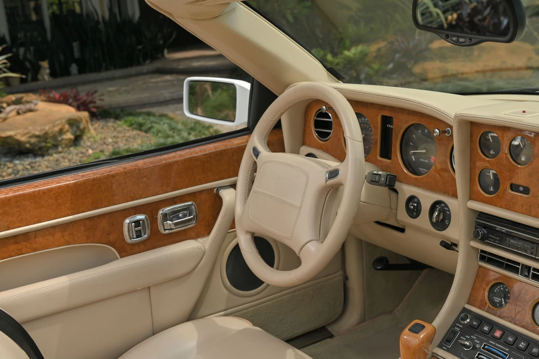 2001 Bentley Azure 1st Gen - Image 28 of 31