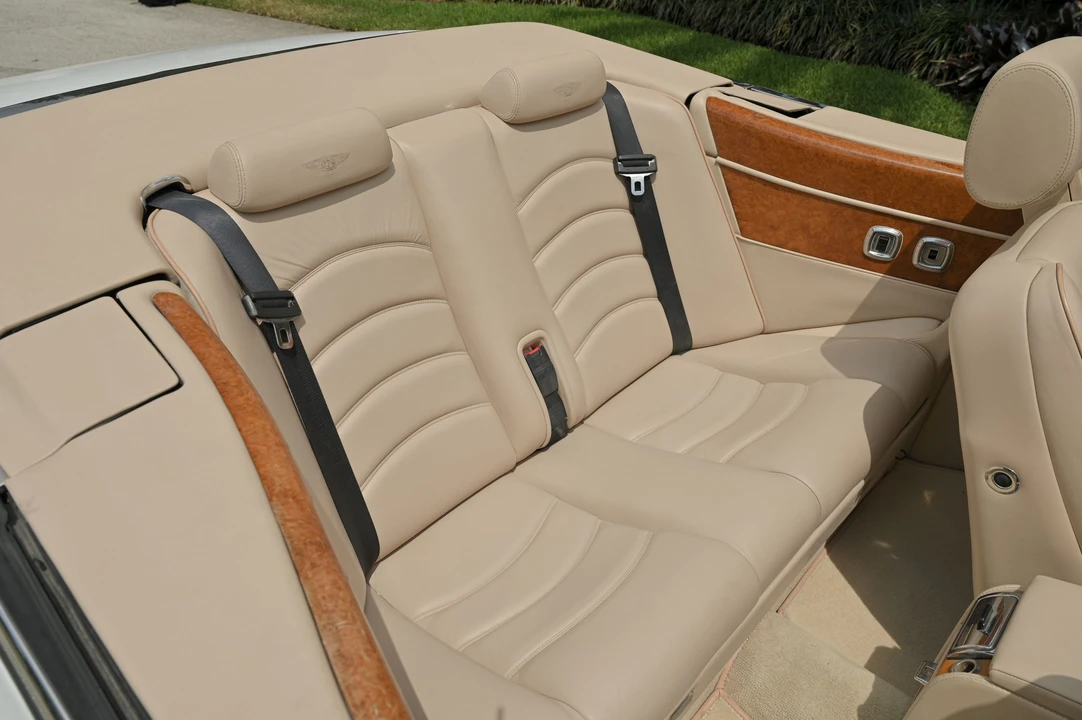 2001 Bentley Azure 1st Gen - Image 12 of 31