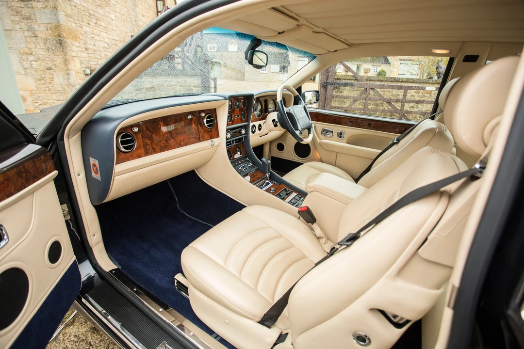 2001 Bentley Continental R - Image 9 of 19