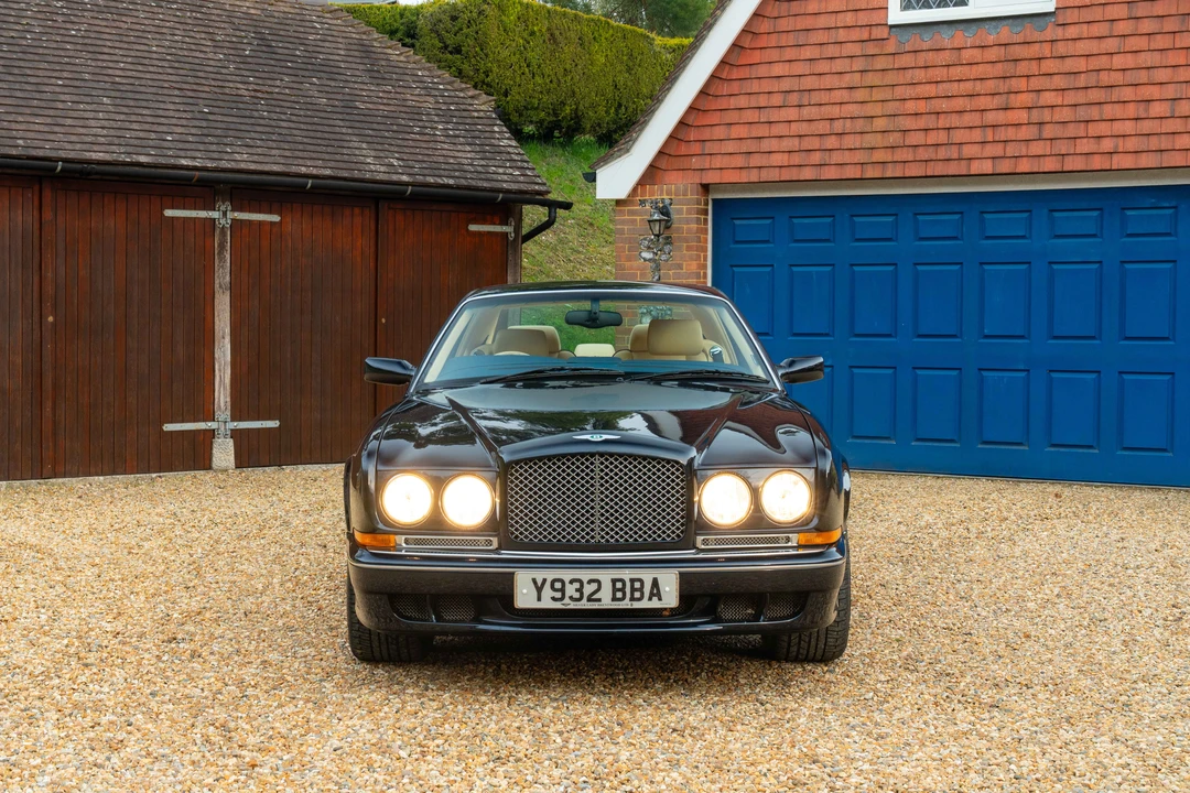 2001 Bentley Continental R - Image 2 of 16