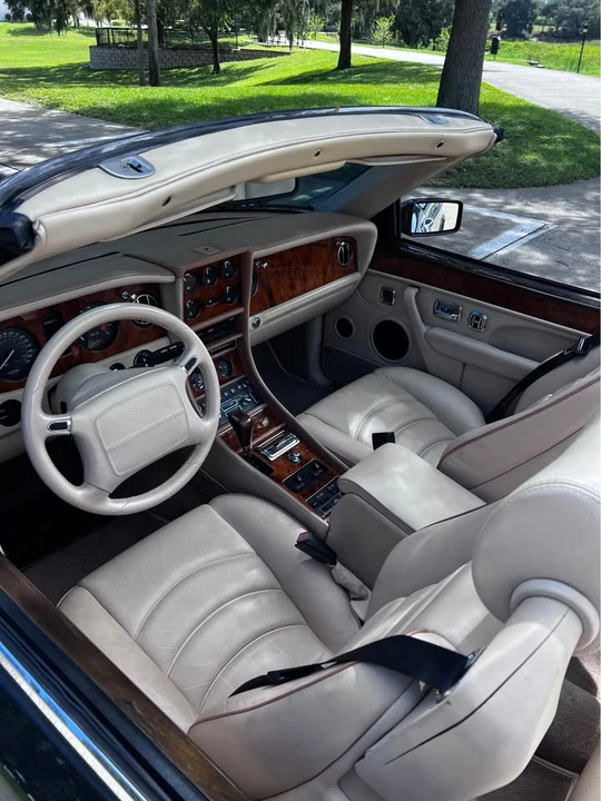 2001 Bentley Azure 1st Gen - Image 9 of 9