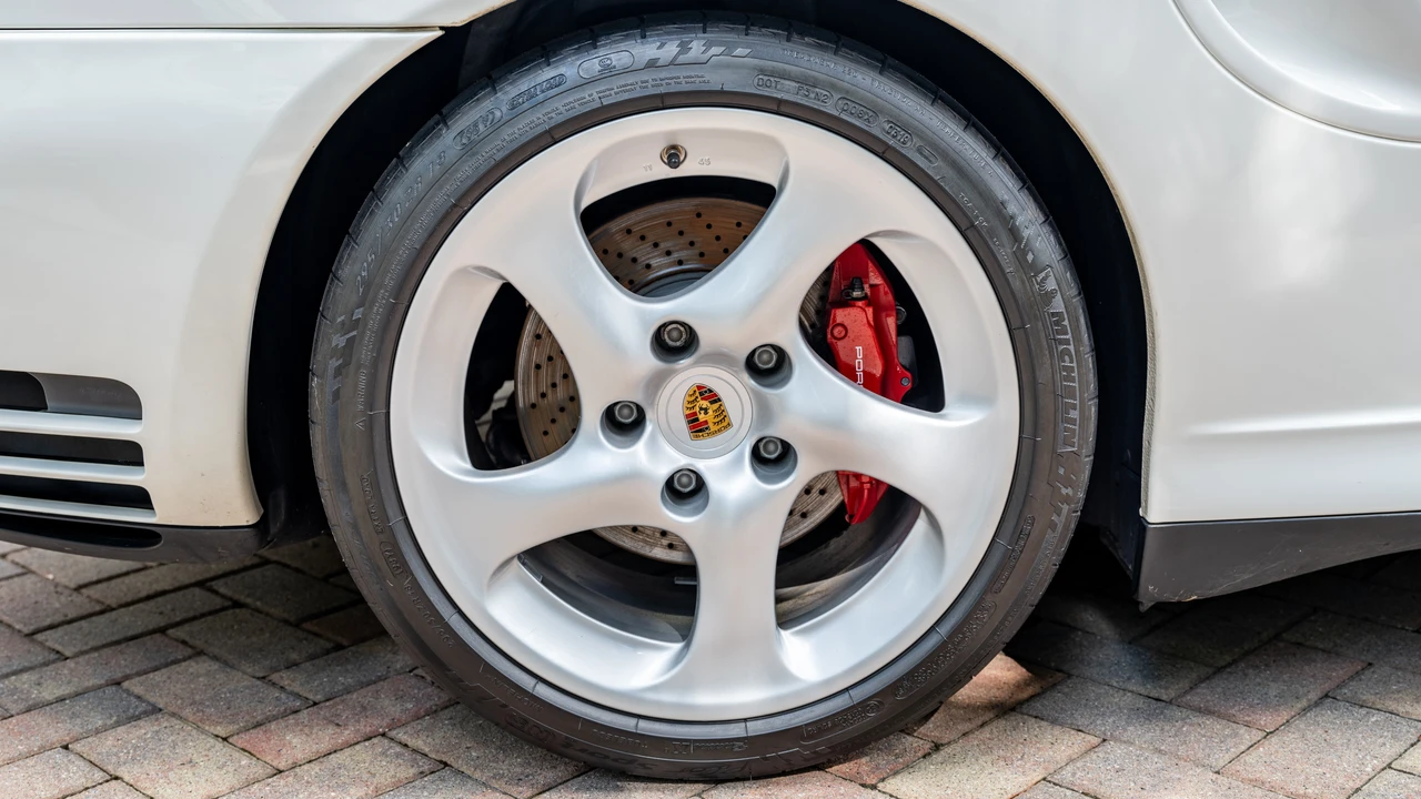 2001 Porsche 996 Turbo - Image 22 of 31