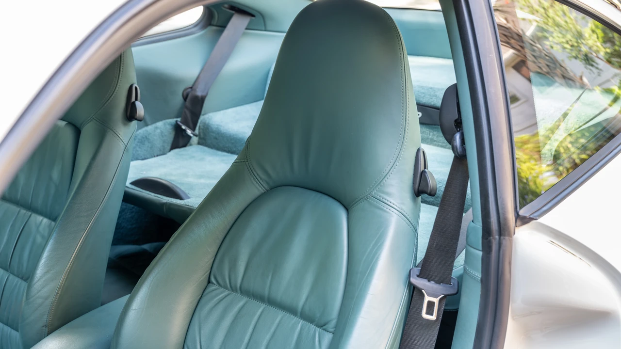 2001 Porsche 996 Turbo - Image 30 of 31