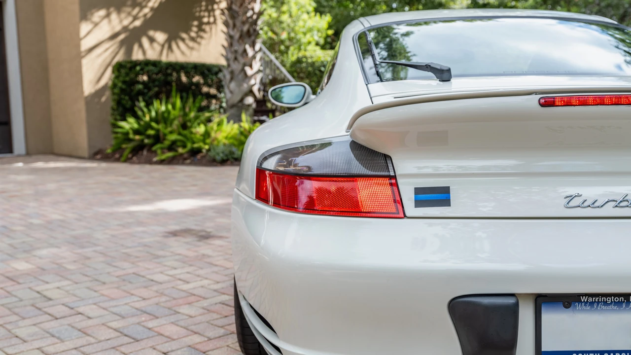 2001 Porsche 996 Turbo - Image 12 of 31