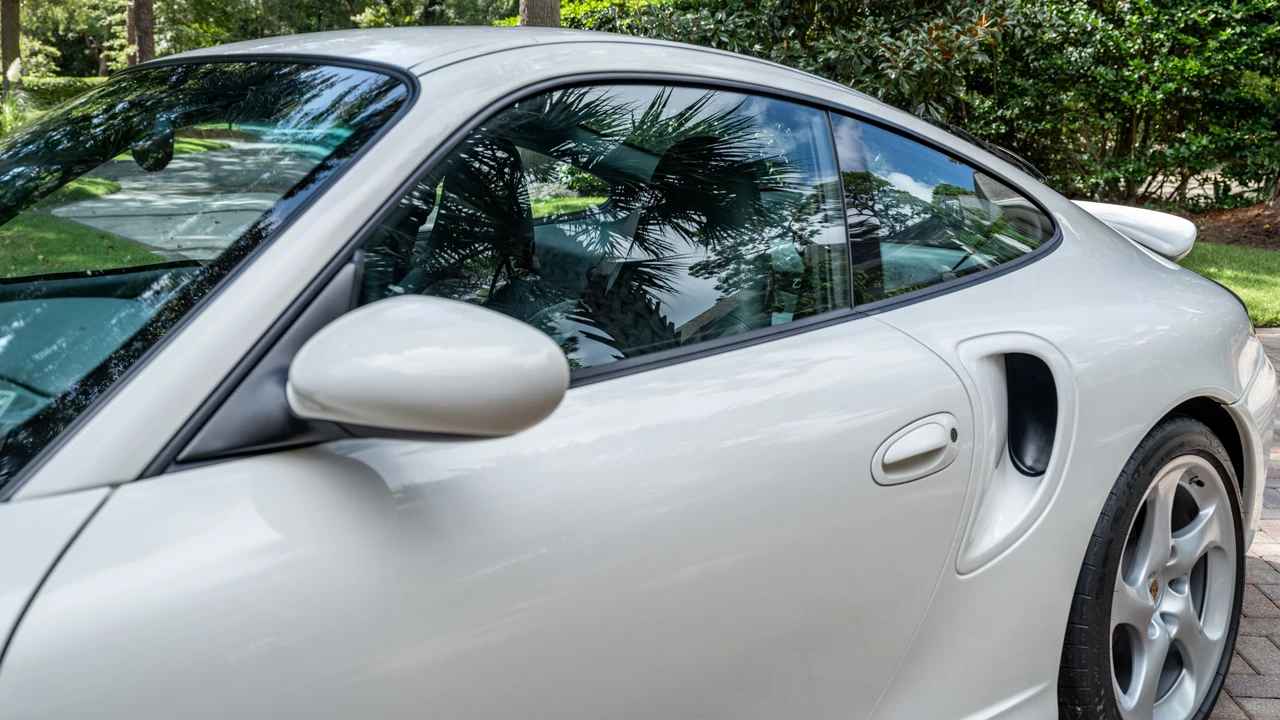 2001 Porsche 996 Turbo - Image 16 of 31