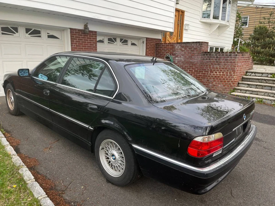 2001 BMW E38 7 Series - Image 2 of 5