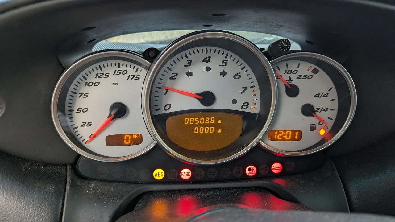 2001 Porsche 986 Boxster - Image 5 of 6
