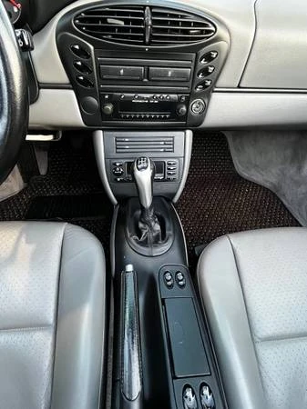 2001 Porsche 986 Boxster - Image 19 of 20
