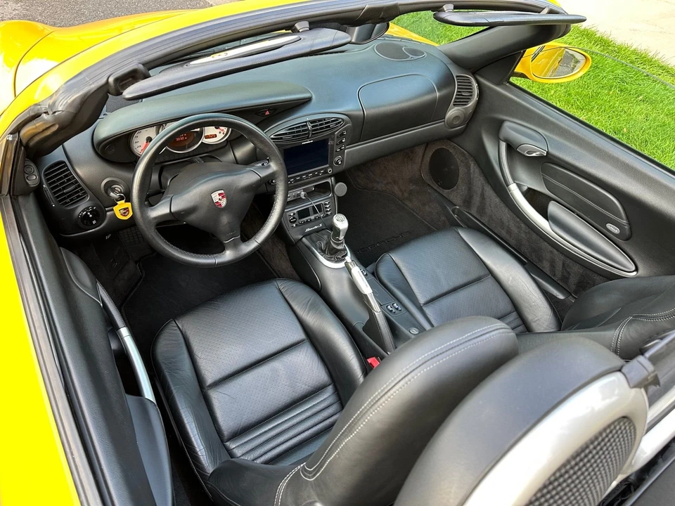 2001 Porsche 986 Boxster S - Image 15 of 29