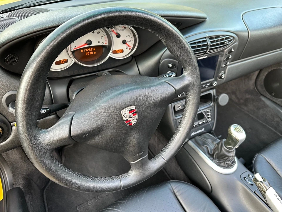 2001 Porsche 986 Boxster S - Image 17 of 29