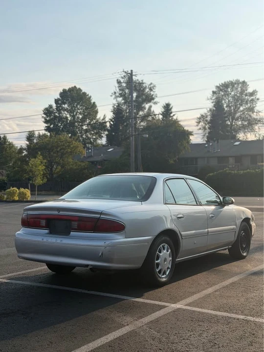2001 Buick Century - Image 3 of 10