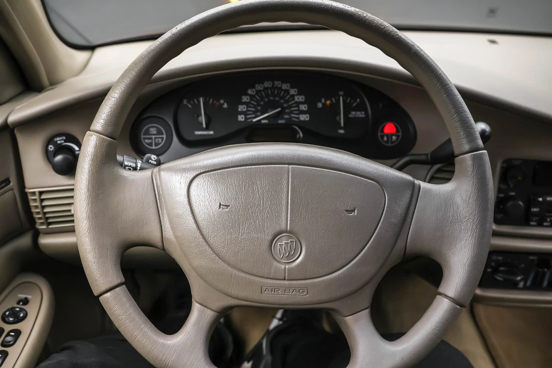 2001 Buick Century - Image 10 of 12