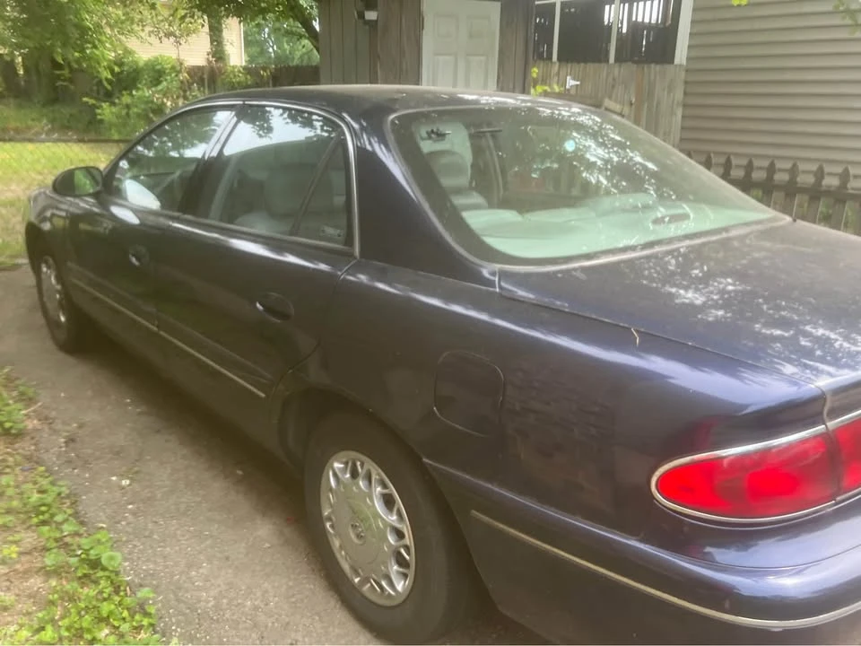 2001 Buick Century - Image 3 of 11
