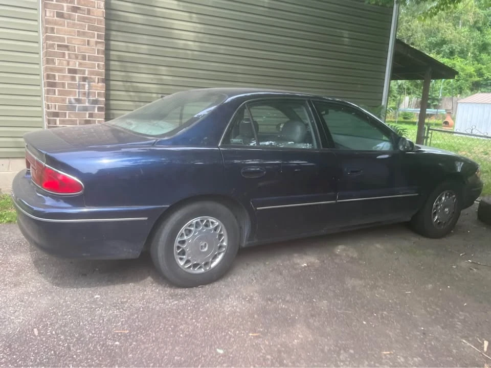 2001 Buick Century - Image 2 of 11