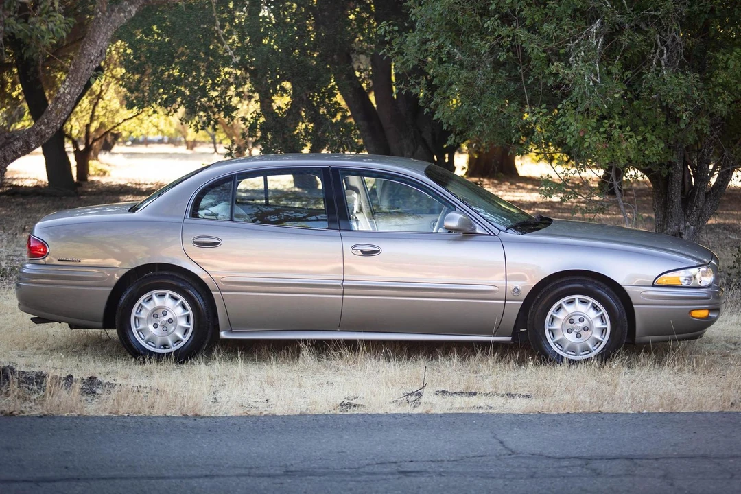 2001 Buick LeSabre - Image 3 of 31