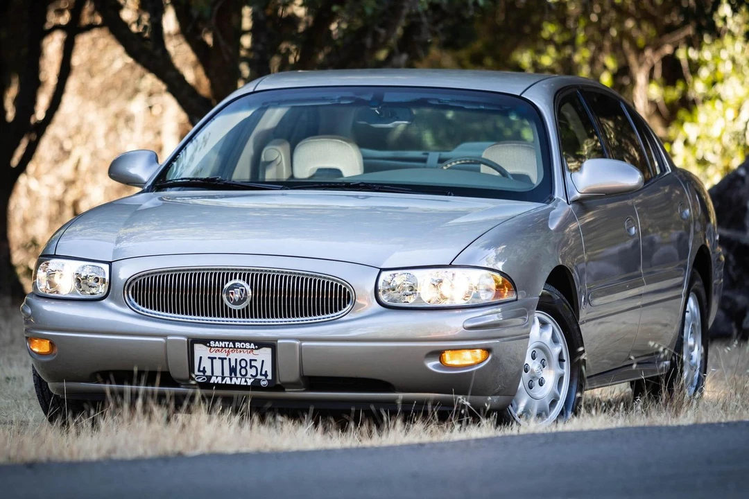 2001 Buick LeSabre - Image 2 of 31