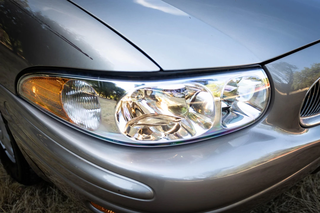 2001 Buick LeSabre - Image 28 of 31