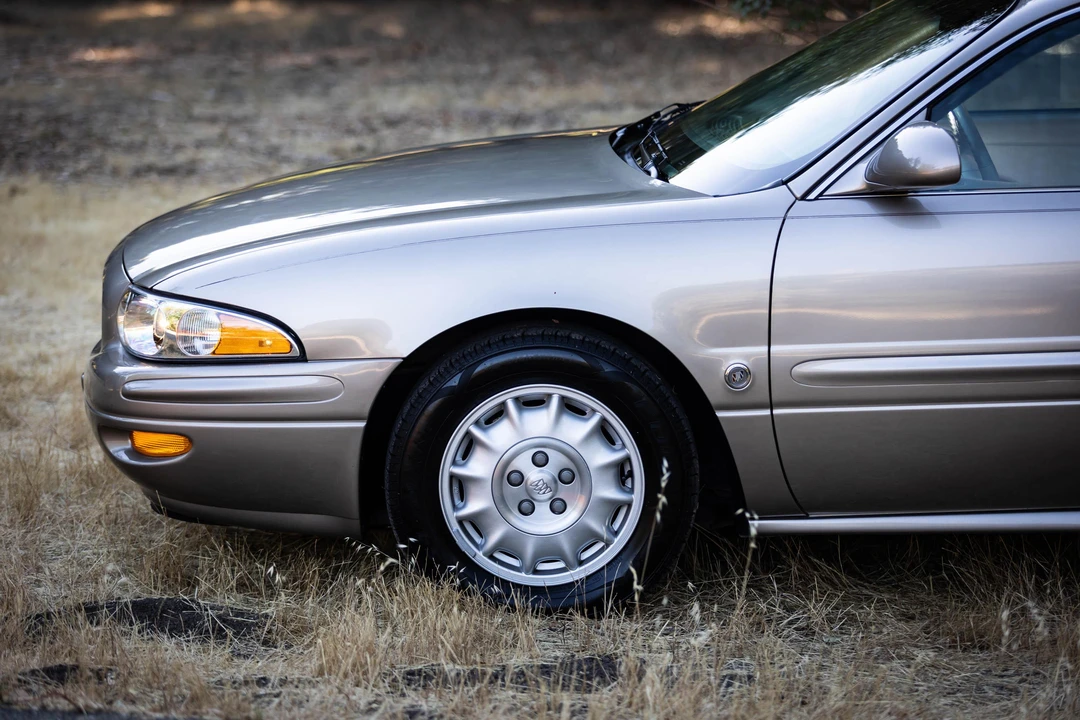 2001 Buick LeSabre - Image 16 of 31