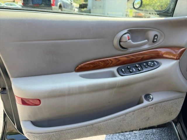2001 Buick LeSabre - Image 18 of 31