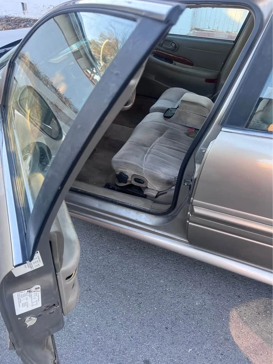 2001 Buick LeSabre - Image 8 of 16