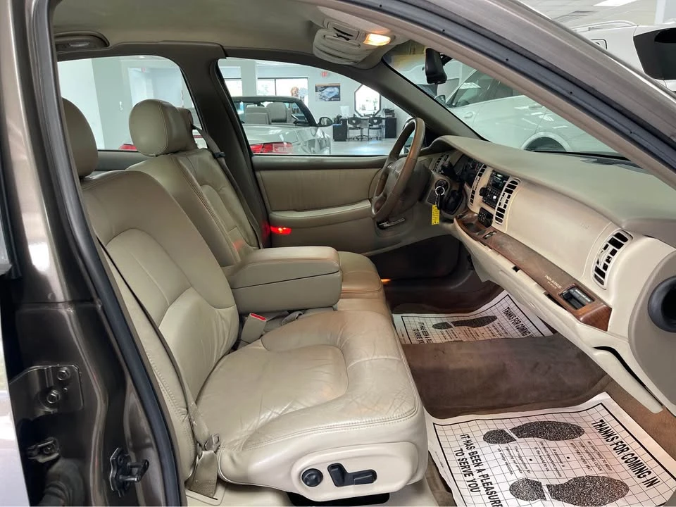 2001 Buick Park Avenue - Image 16 of 18
