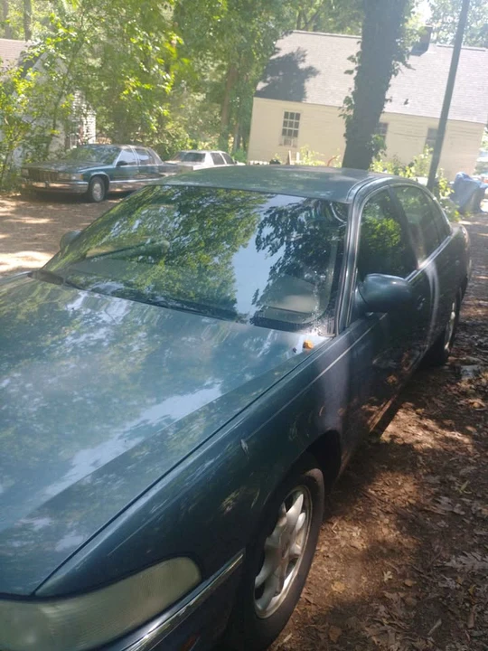 2001 Buick Park Avenue - Image 2 of 4