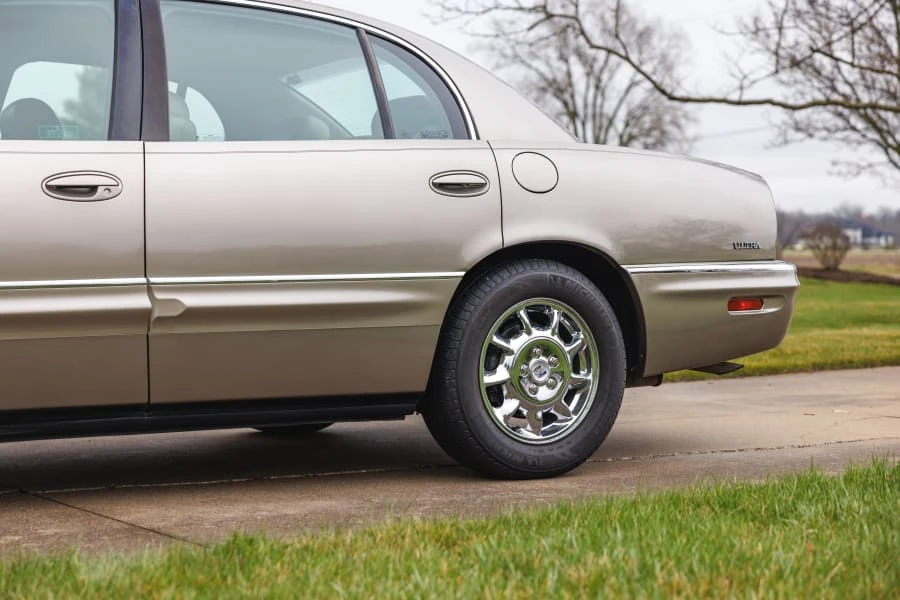 2001 Buick Park Avenue - Image 27 of 31