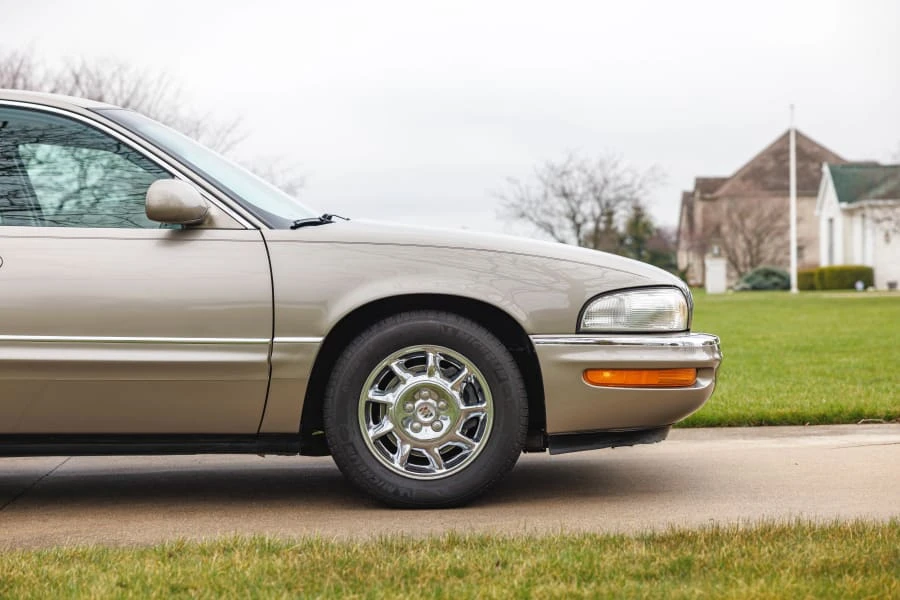 2001 Buick Park Avenue - Image 17 of 31