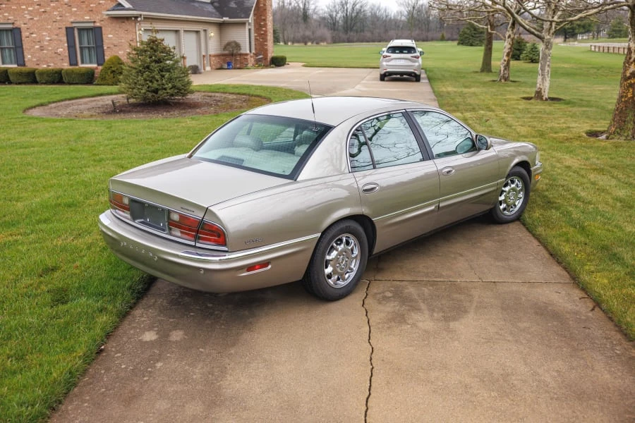 2001 Buick Park Avenue - Image 3 of 31