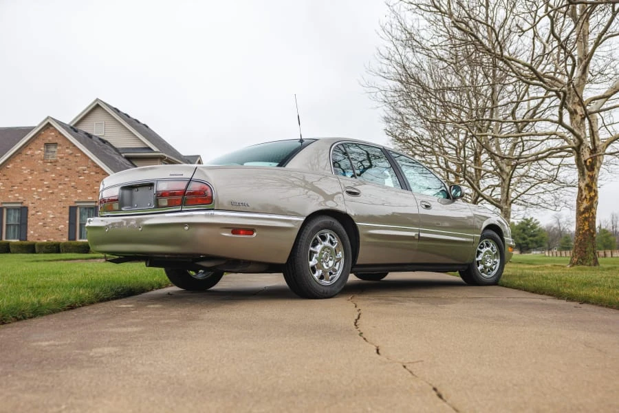2001 Buick Park Avenue - Image 19 of 31